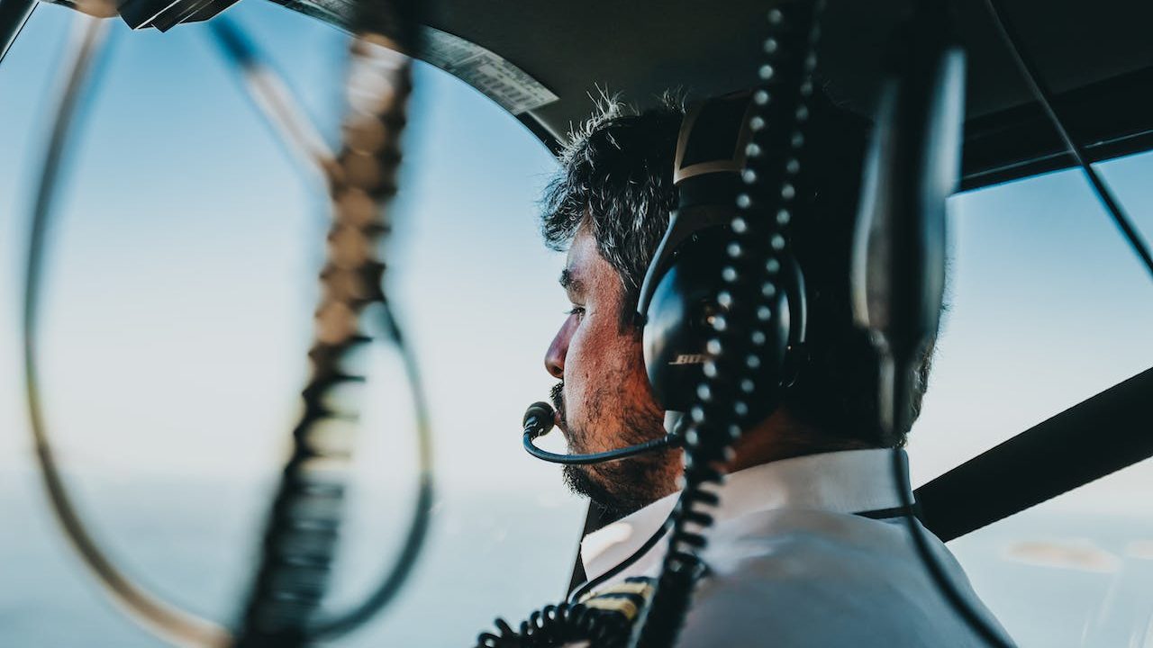 Welke competenties heb je nodig als je piloot wilt worden? EPST